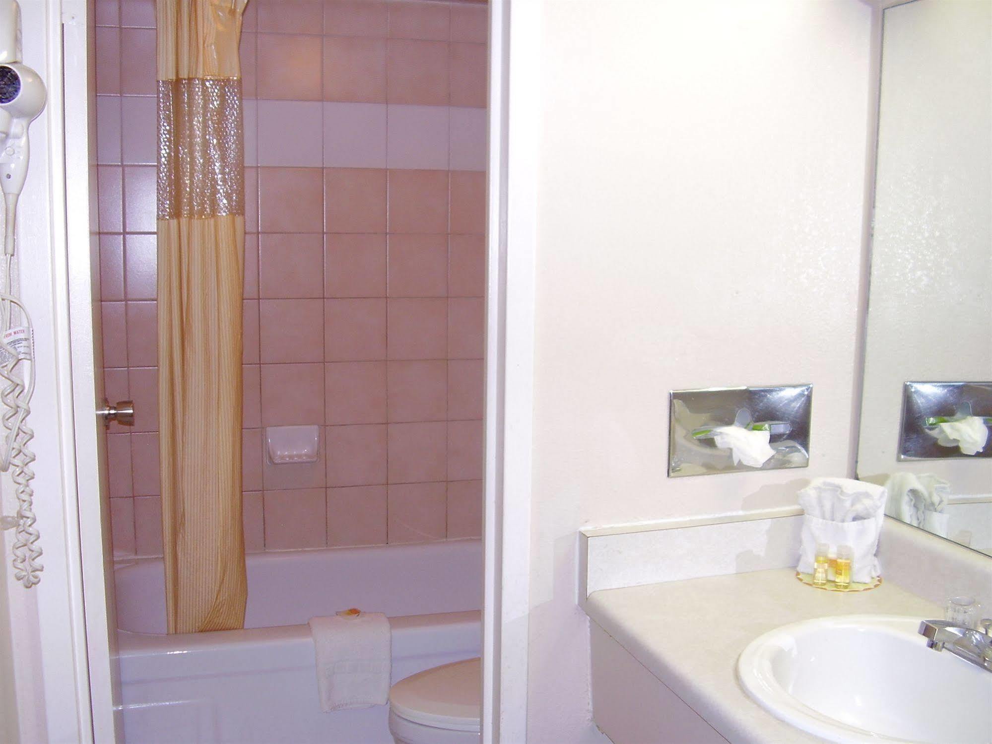 Vacation Inn Фінікс Екстер'єр фото